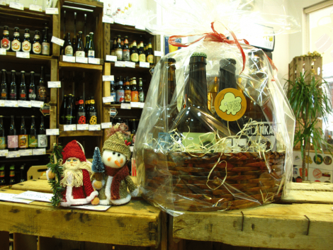 Cestas de navidad para regalo en tienda física.